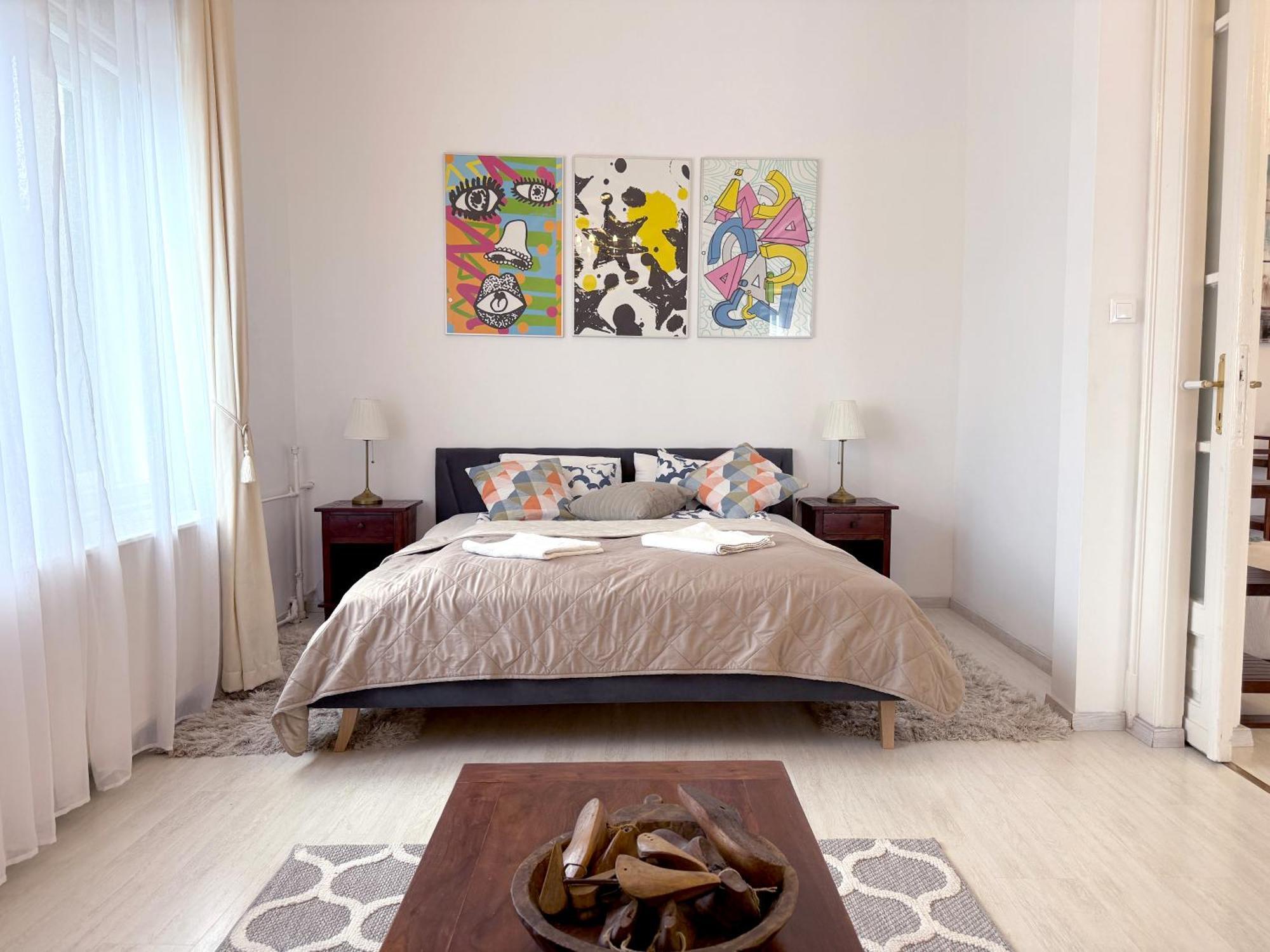 Elegant 125M2 Apartment In Center Of Budapest — Photos 1